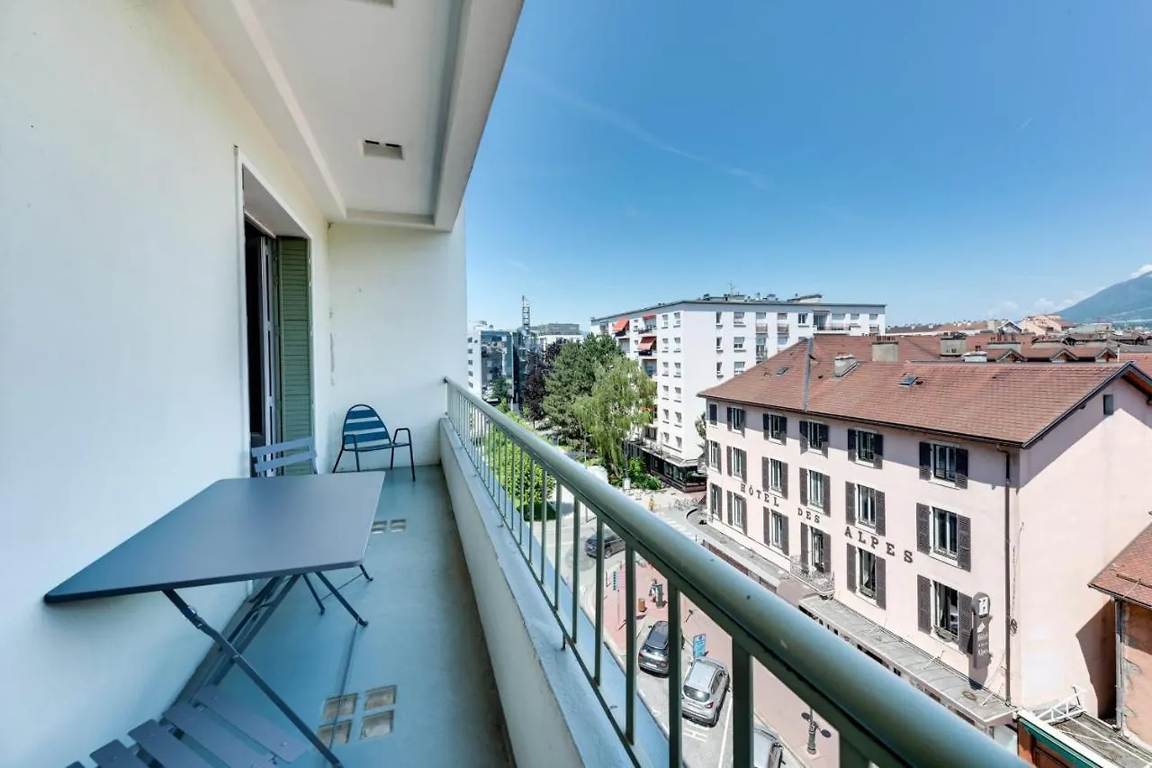Allure - Appartement 2 chambres avec balcon au centre ville d'Annecy