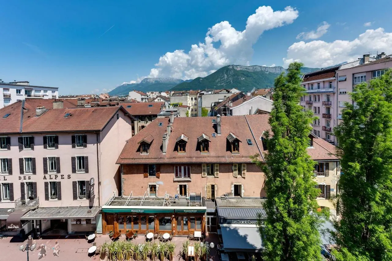 Allure - Appartement 2 chambres avec balcon au centre ville d'Annecy France