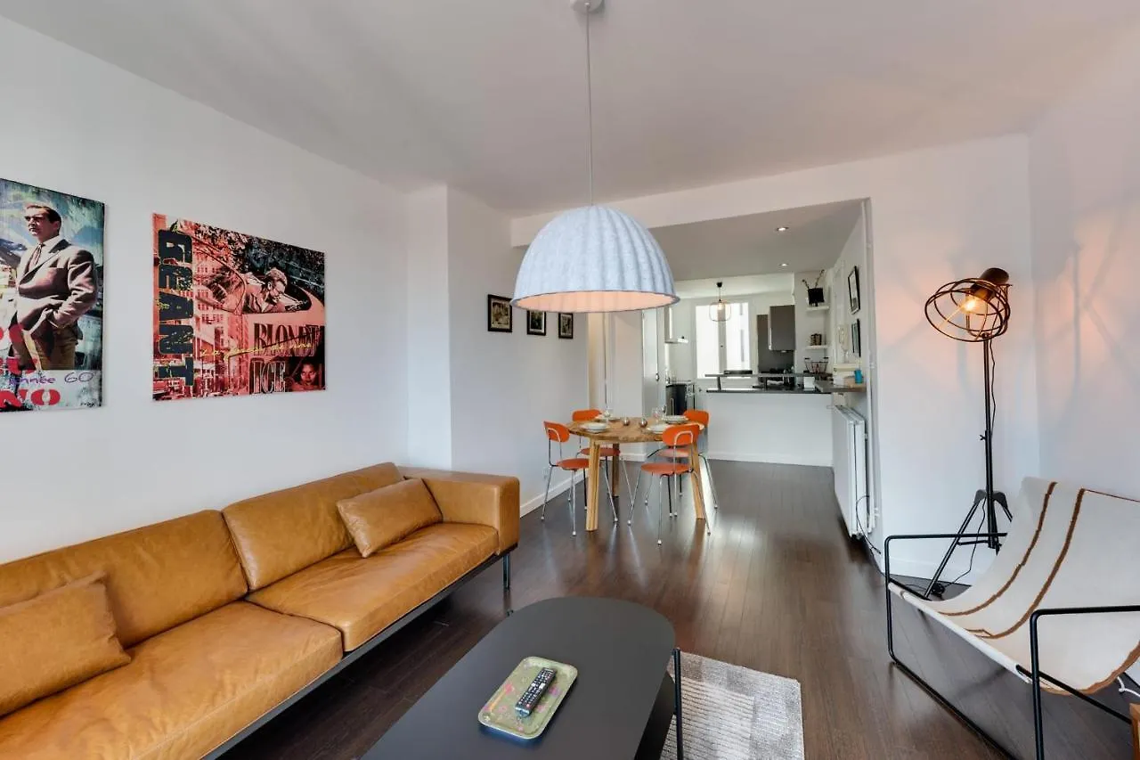 Allure - Appartement 2 chambres avec balcon au centre ville d'Annecy France